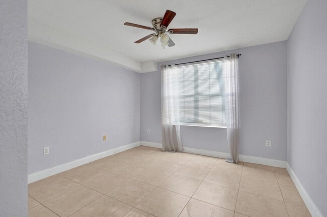 Building Photo - 15075 Michelangelo Blvd