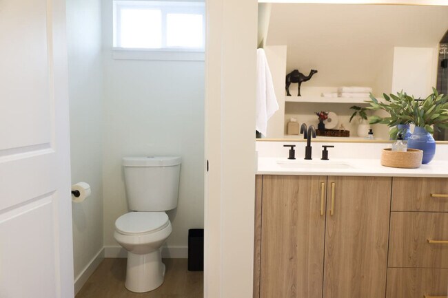 Building Photo - 3922 I St