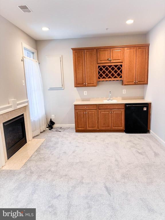 Building Photo - 7761 Legere Ct