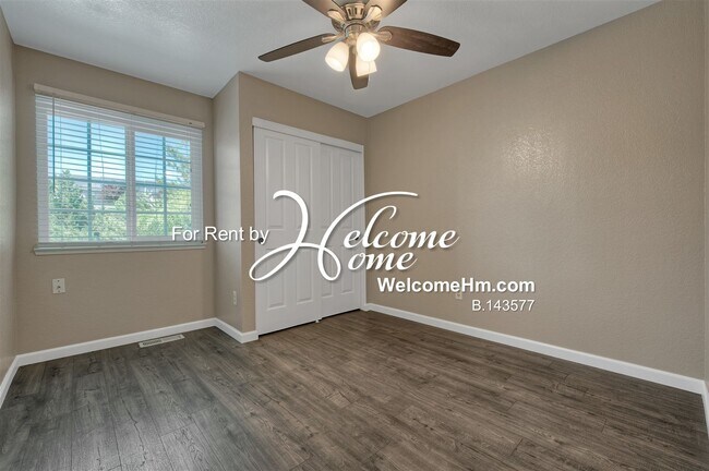 Building Photo - 3943 Aspendale Dr