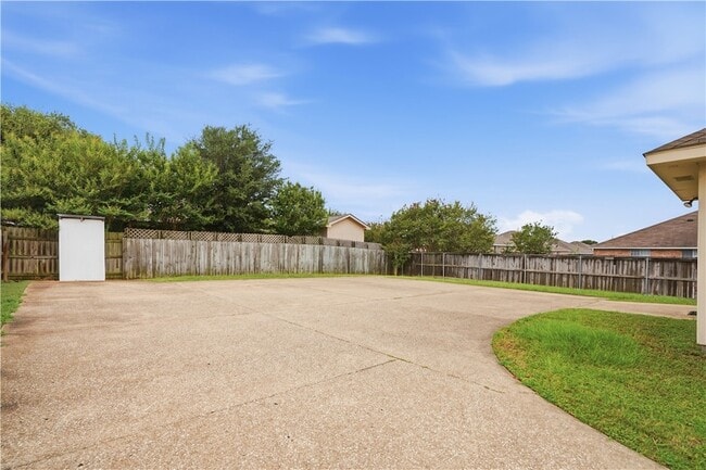 Building Photo - 2443 Pintail Loop