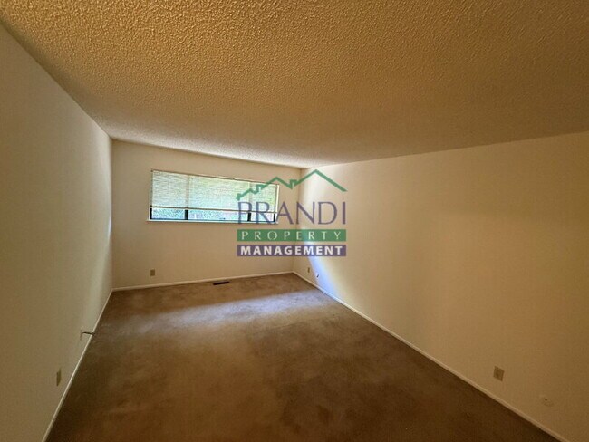 Building Photo - 1591 Merritt Dr
