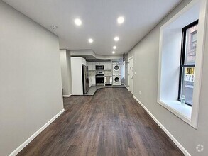 Building Photo - 3 bedroom in Bronx NY 10458