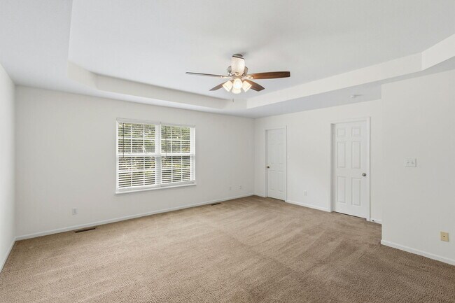 Building Photo - 5004 Betty Jean Way
