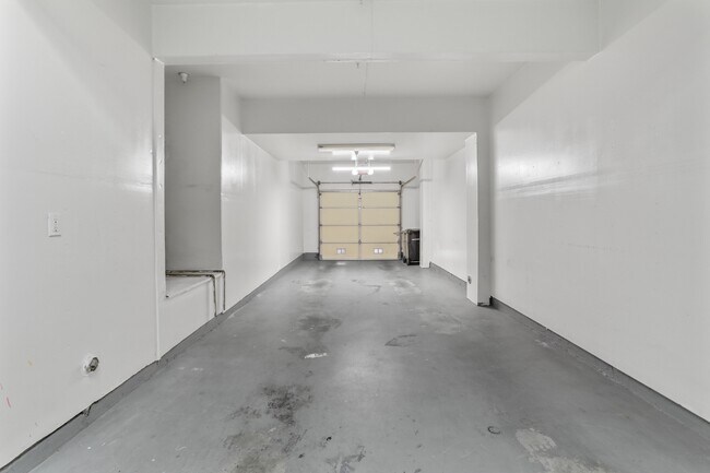 Building Photo - 2189 Beech Cir