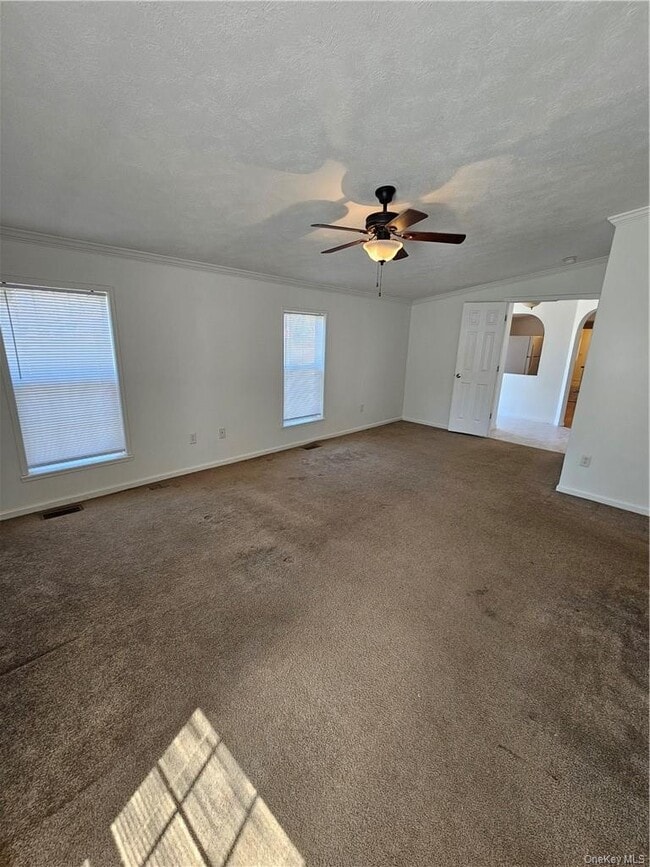 Building Photo - 3 Wildwood Rd