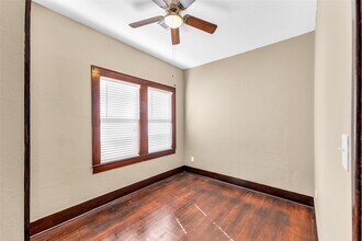 Building Photo - 3010 Avenue Q