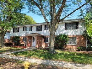 Building Photo - 397 Poplar Ave