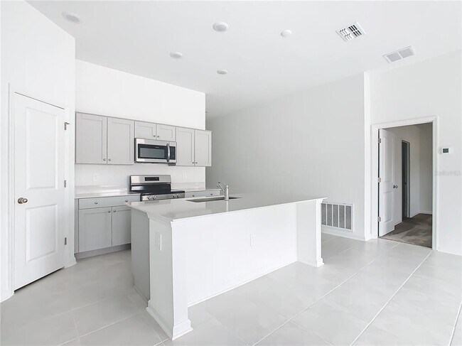 Building Photo - 421 Sandbar Ln