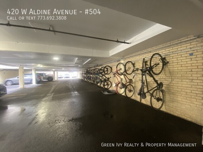 Building Photo - 420 W Aldine Ave