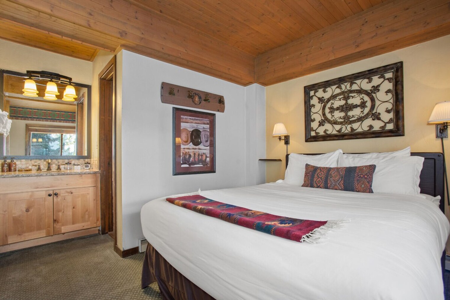 Building Photo - 2250 Apres Ski Way