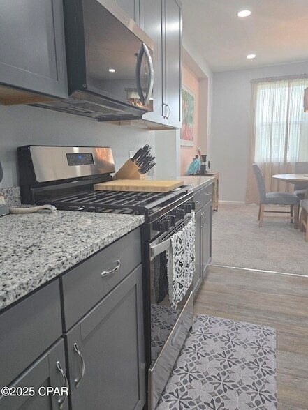 Building Photo - 8634 Sand dollar Dr