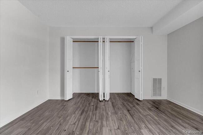 Building Photo - 411 S Old Woodward Ave