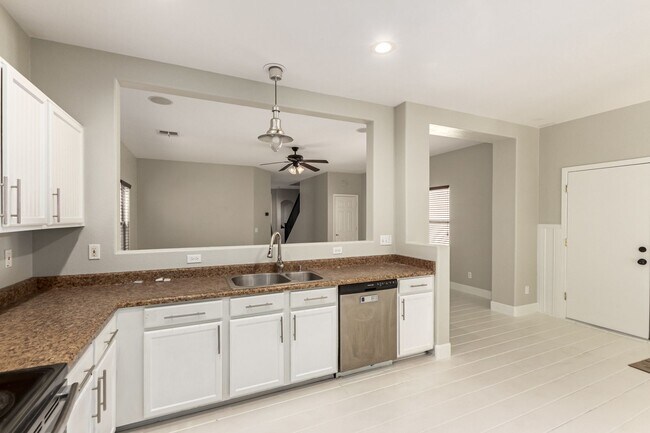 Building Photo - 21127 Avenida Del Valle Ct