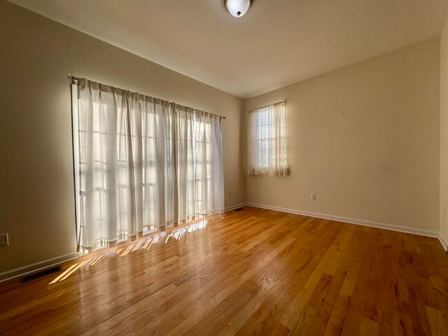 Building Photo - 788 Avenue C