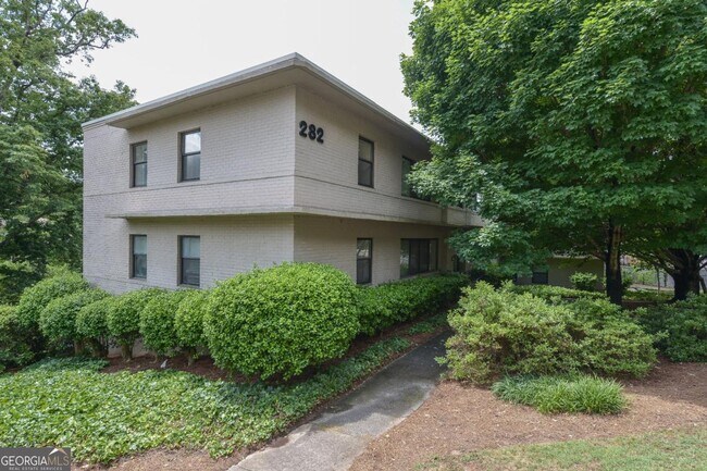 Building Photo - 282 Ardmore Cir NW