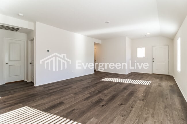 Building Photo - 25 Sourdough Crk Ln