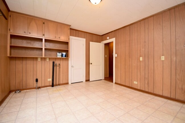 Building Photo - 3 Bed 2 Bath Home on Tech Drive