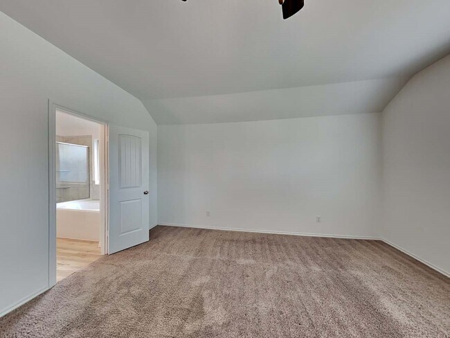 Building Photo - 23839 Via Camino Ln