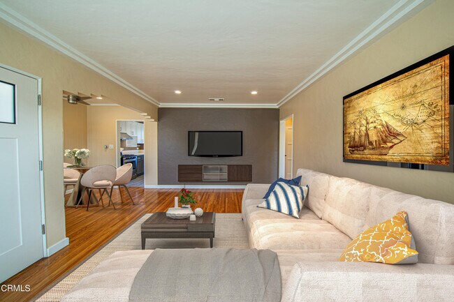 Building Photo - 4446 Ocean View Blvd