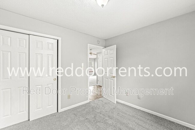 Building Photo - 10051 Long Meadow Dr