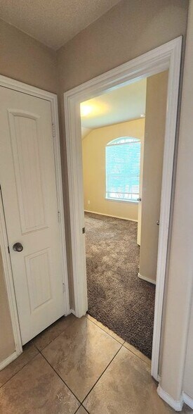 Building Photo - 1209 Nocona Dr