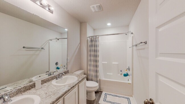 Building Photo - Hammock Bay! 4 bed 2.5 bath home located i...