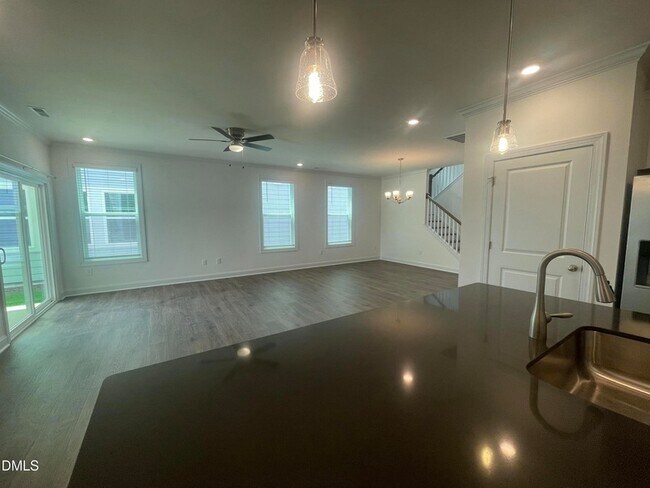 Building Photo - 513 Dorset Strm Dr