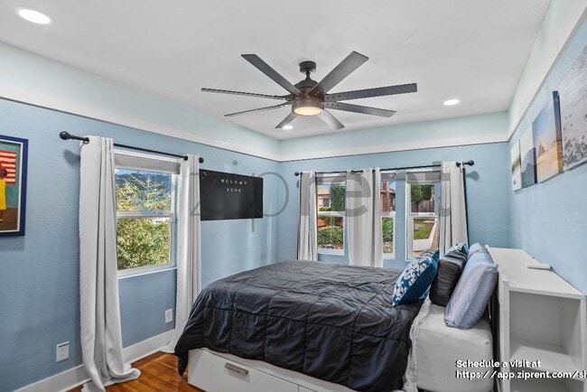 Building Photo - 3473 Birdsall Ave