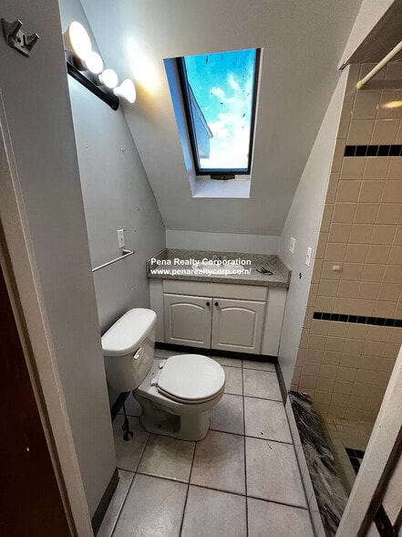 Building Photo - 80 Park Ave