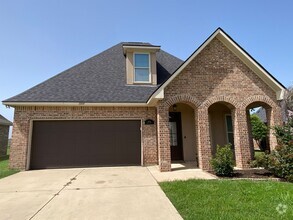 Building Photo - Gorgeous home in Cypress Bend