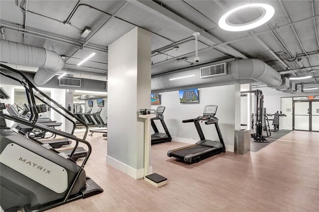 Building Photo - 1865 Brickell Ave