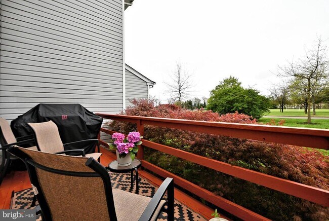 Building Photo - 800 Beacon Ct