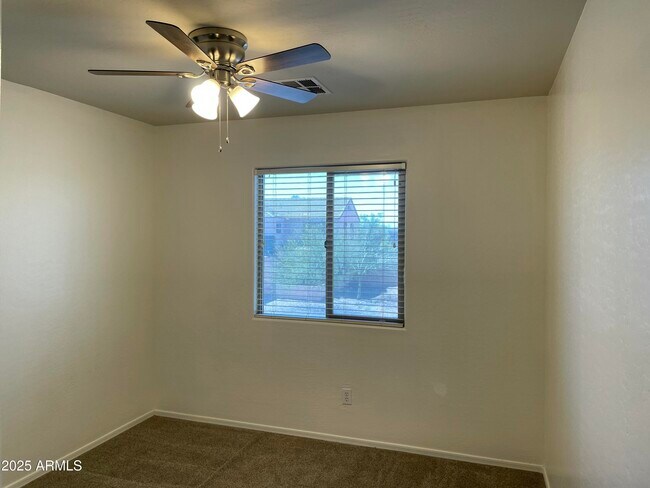 Building Photo - 22038 W Mohave St