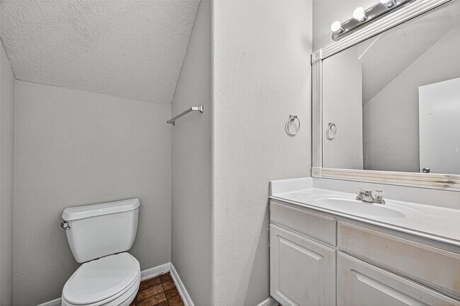 Building Photo - 15430 Elm Leaf Pl