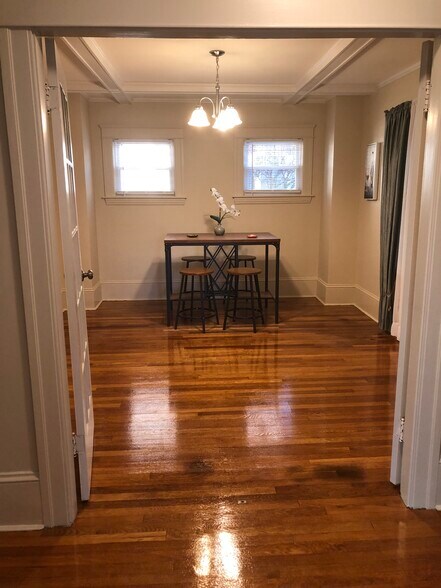 Building Photo - 61 Hadwen Rd