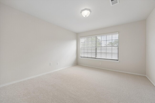 Building Photo - 12625 Memorial Dr