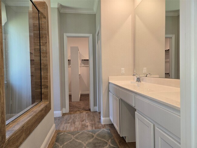 Building Photo - 15227 Deseo Dr