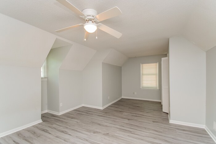 Building Photo - 107 Chiswick Ct