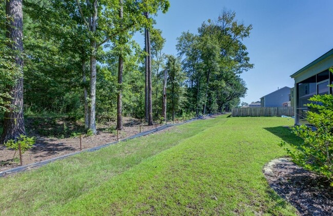 Building Photo - 104 Sweet Cherry Ln