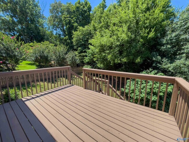 Building Photo - 107 Barrington Ct