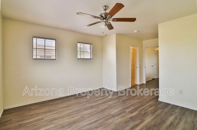Building Photo - 1330 S Red Rock St