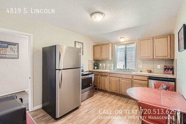 Building Photo - 4819 S. Lincoln-