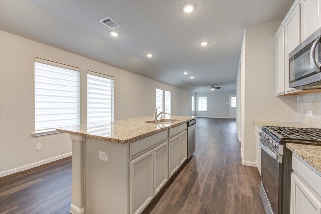 Building Photo - 21414 Hawthorn Harvest Cir