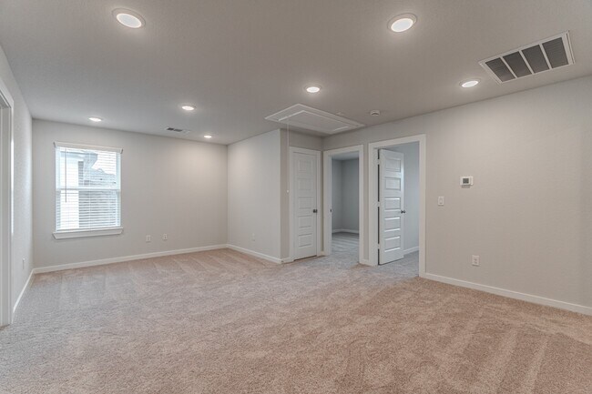 Building Photo - 8570 Blueberry Ash St