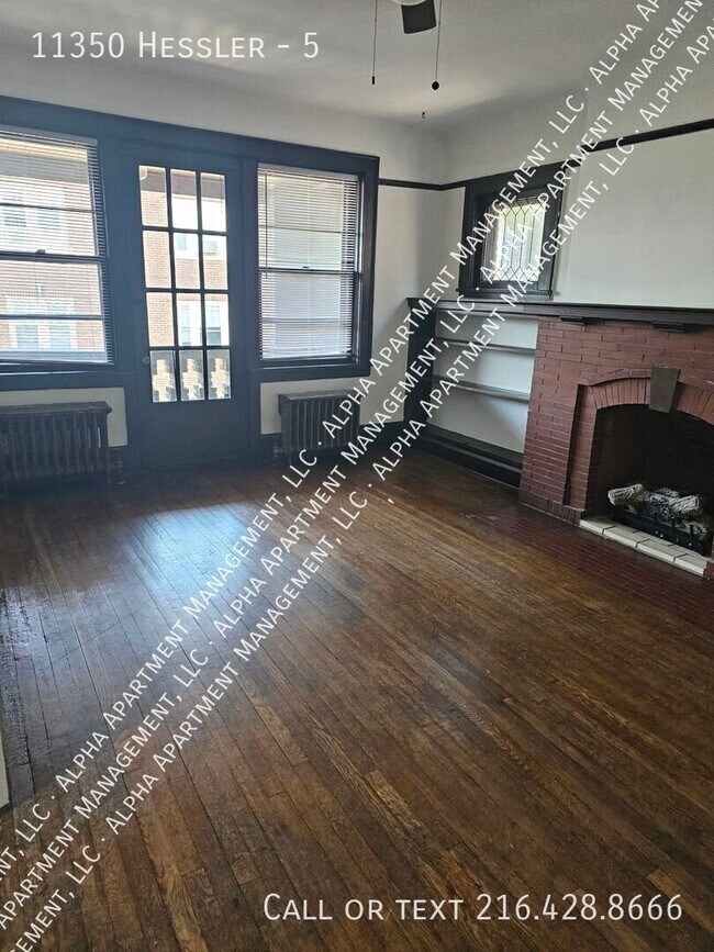 Building Photo - 11350 Hessler-5