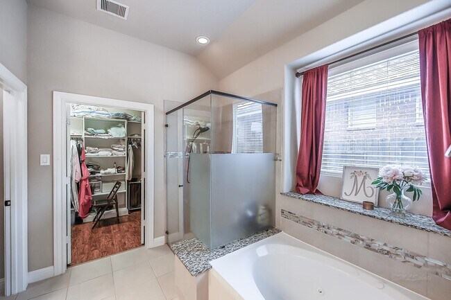 Building Photo - 24211 Olivara Ln