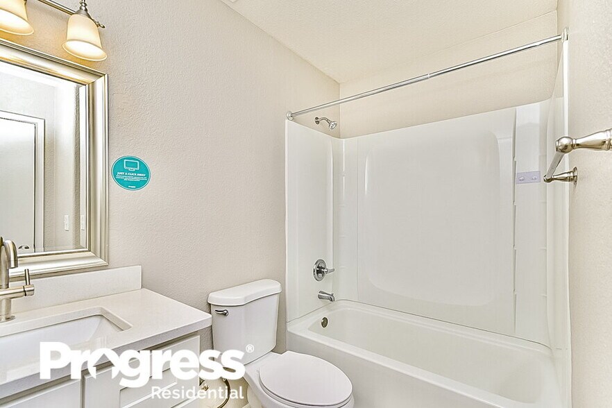 Building Photo - 5493 S Via Guayaquil