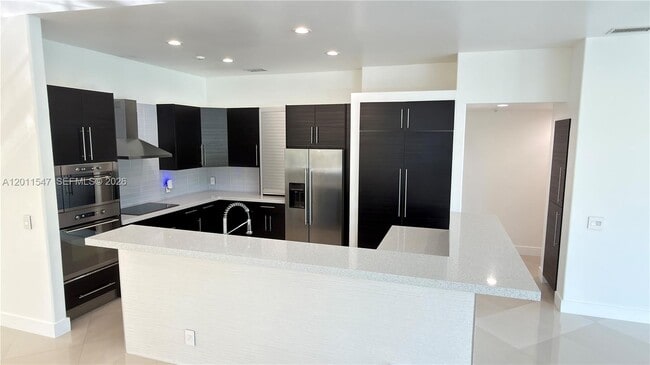 Building Photo - 3767 Oak Ridge Cir