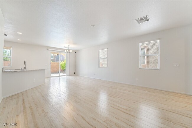 Building Photo - 9205 Keystone Ridge Ave